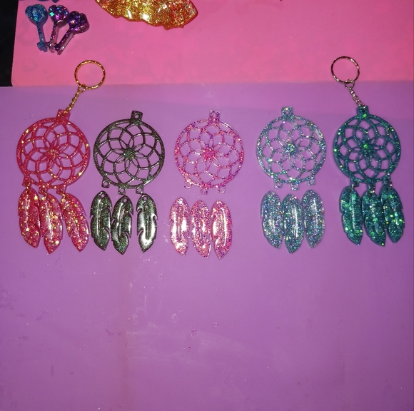 Custom Acrylic Dream Catcher Keychain - Picture 5 of 5